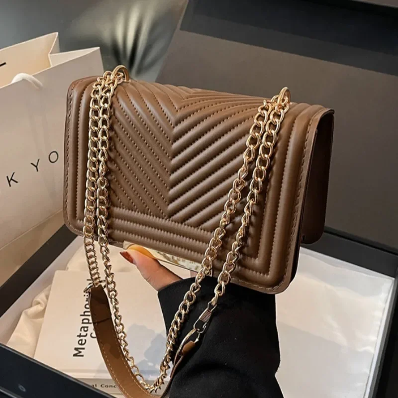 حقائب يد صغيرة على الموضة للنس - مراجعة Women'S Bags Jacquemus وسعره