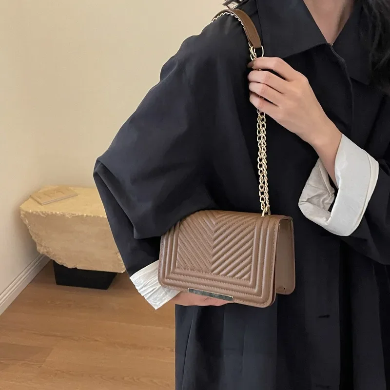 حقائب يد صغيرة على الموضة للنس - مراجعة Women'S Bags Jacquemus وسعره