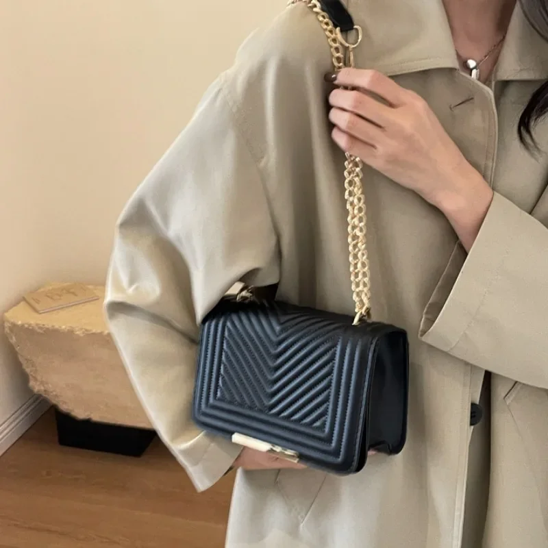 حقائب يد صغيرة على الموضة للنس - مراجعة Women'S Bags Jacquemus وسعره