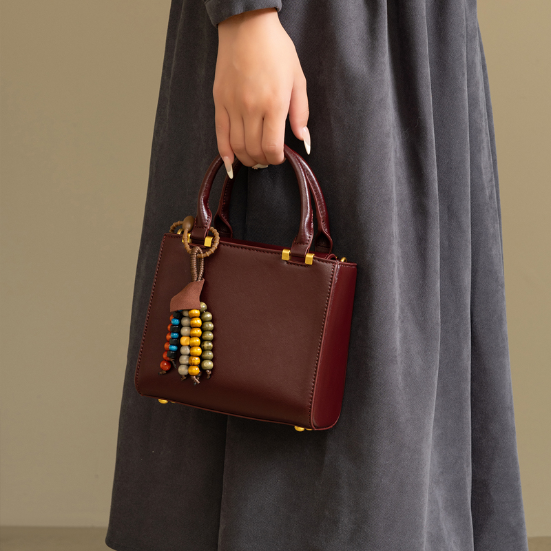 حقائب كلاسيكية صغيرة للنساء، ح - مراجعة Women Bags Luxury وسعره