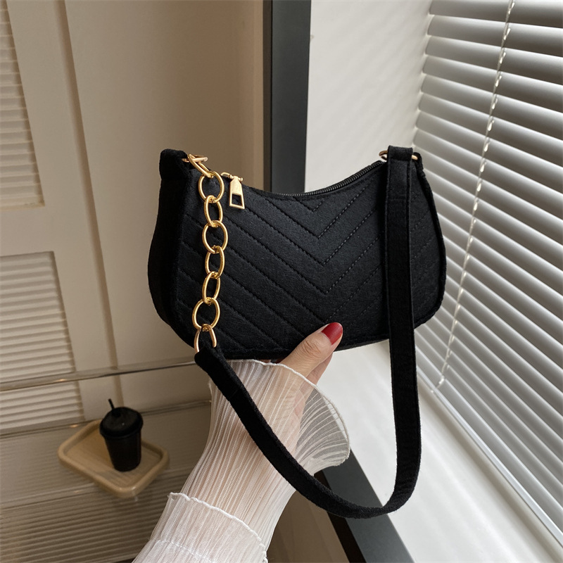 حقائب كتف صغيرة للنساء موضة ور - مراجعة Women Bags Chanel وسعره