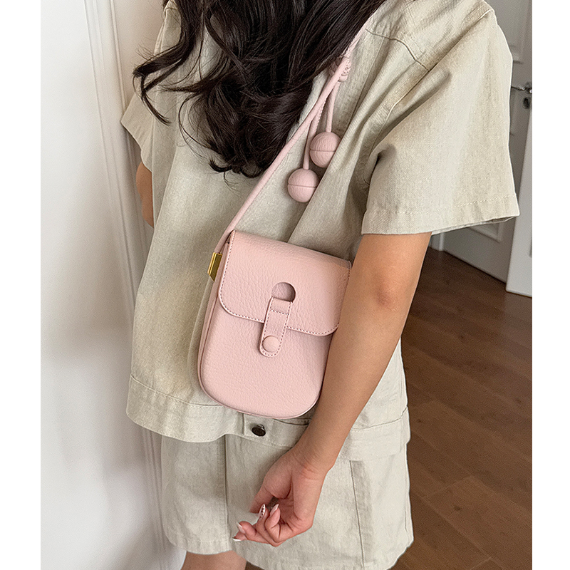 حقيبة كتف صغيرة فاخرة باللون ا - مراجعة Women Bags Luxury وسعره